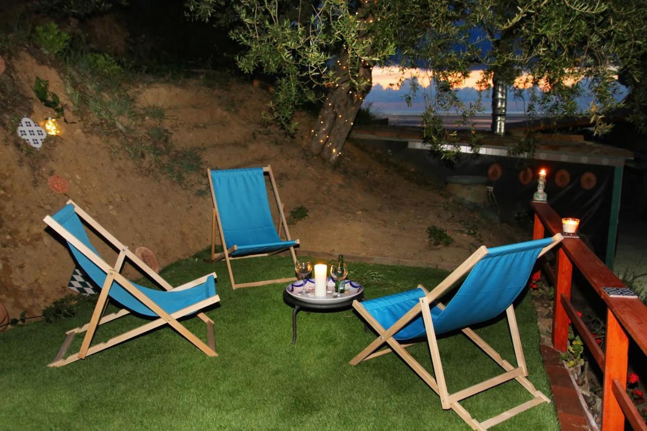 Tenuta Petreria 1 con accesso diretto al mare Santo Stefano di Camastra Esterno foto